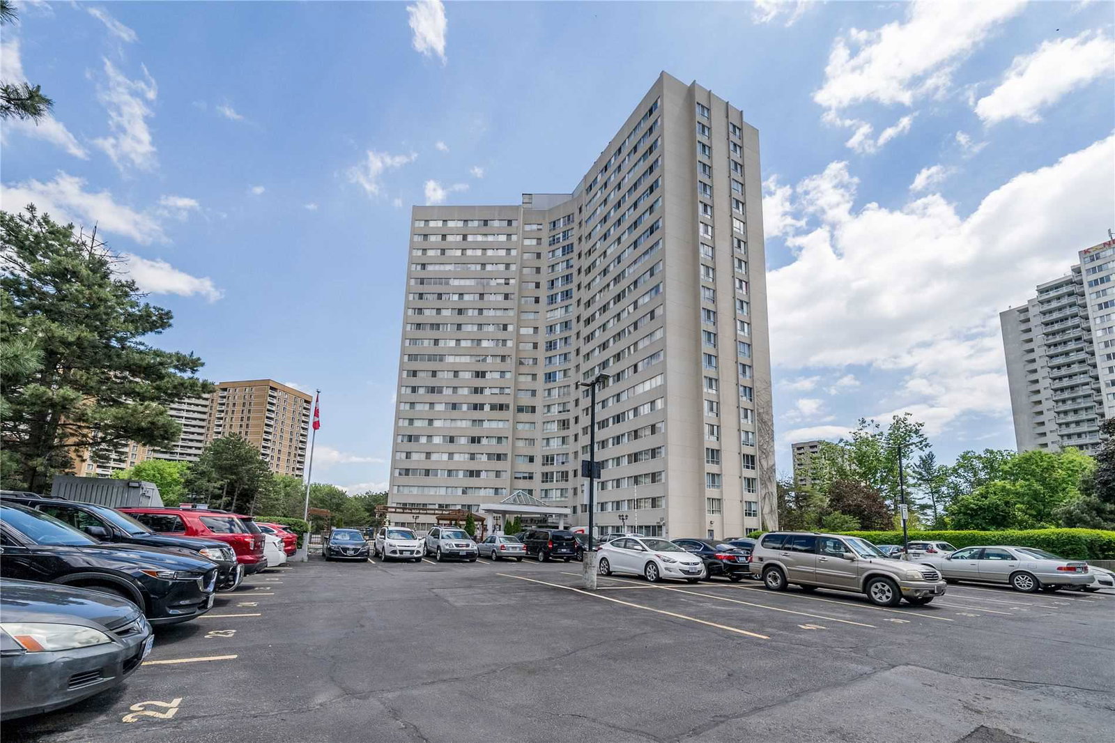 Place Royale Condo exterior