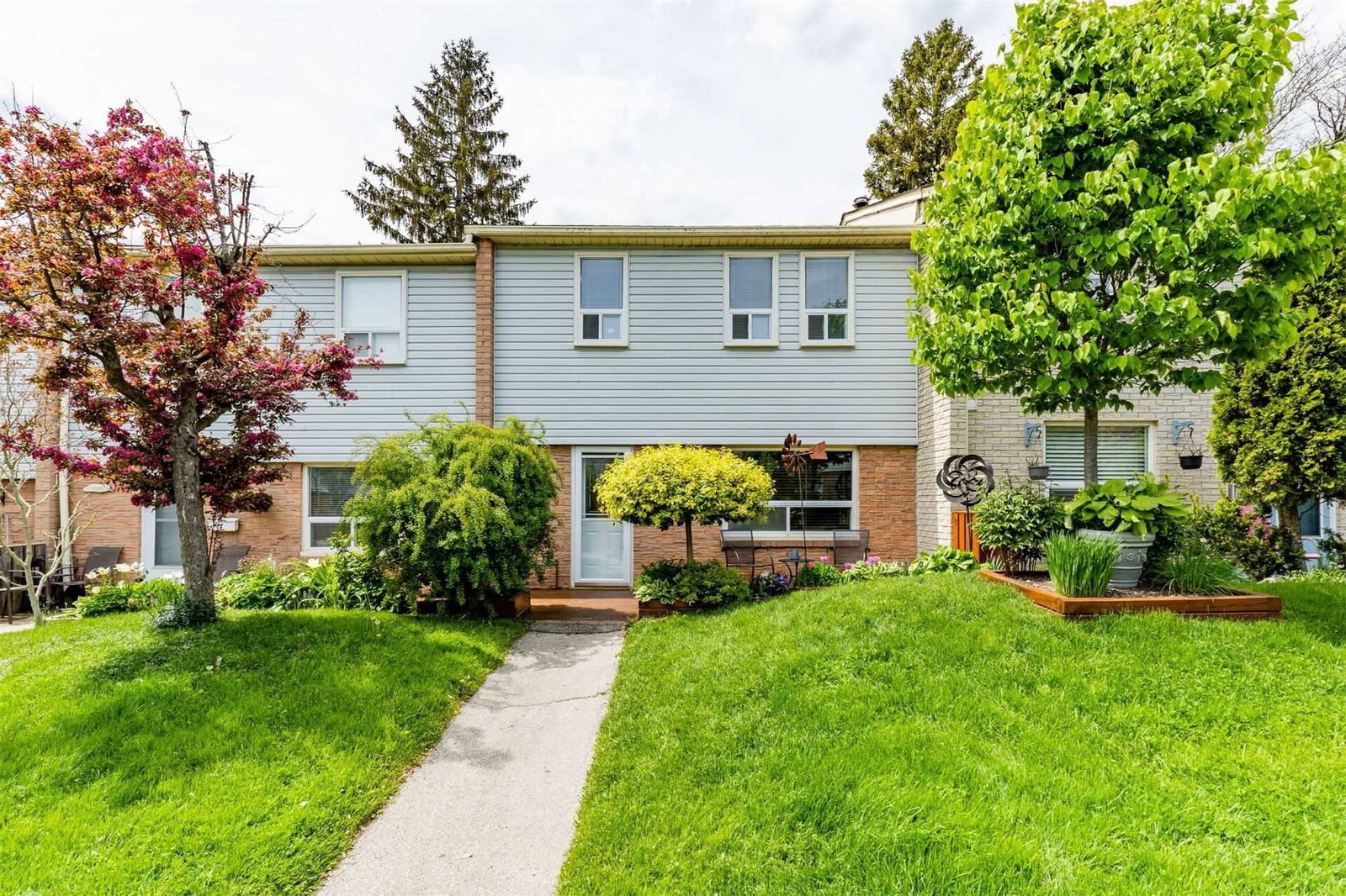 1055 Shawnmarr Road Townhomes condo