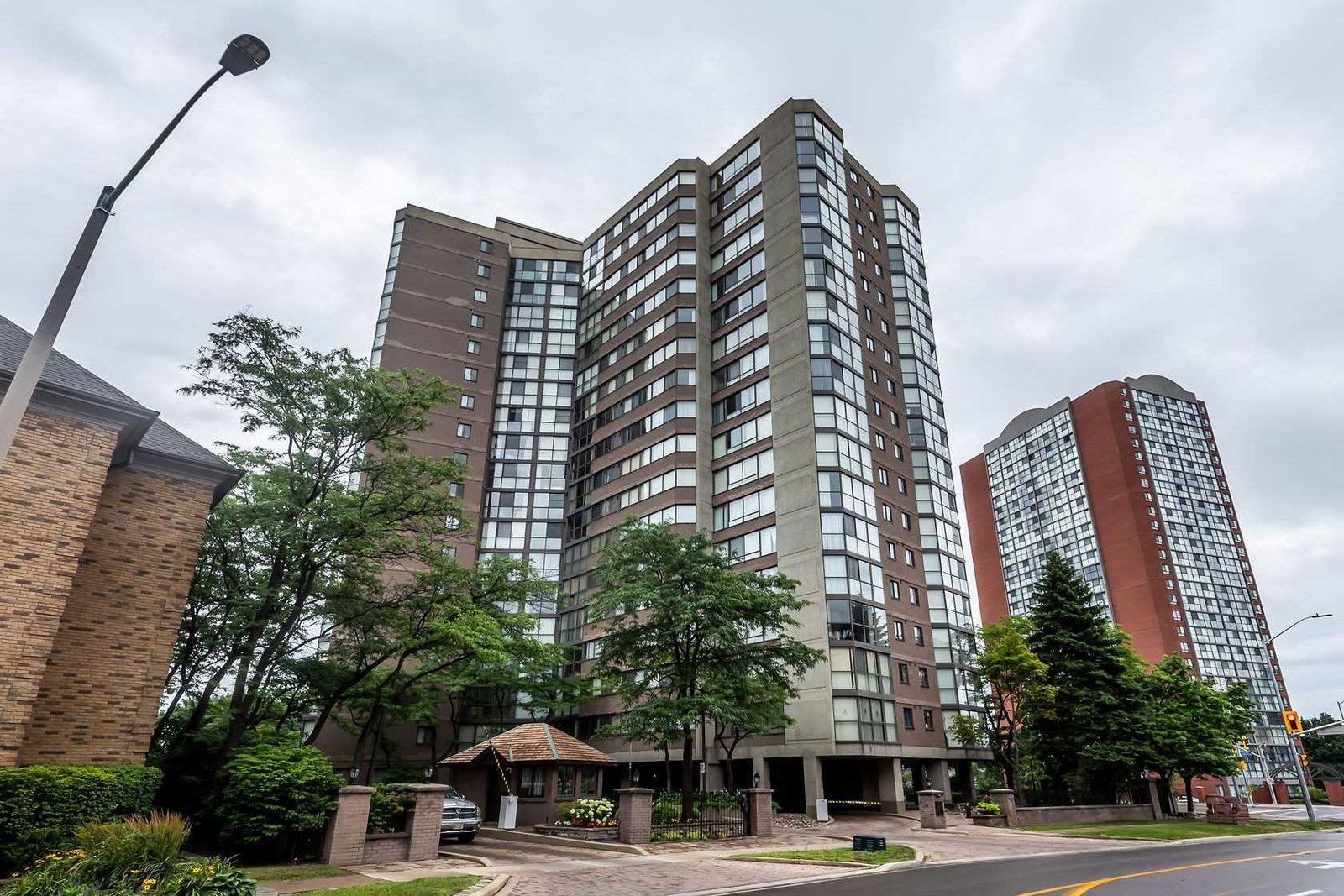 The Sherwood Condos exterior