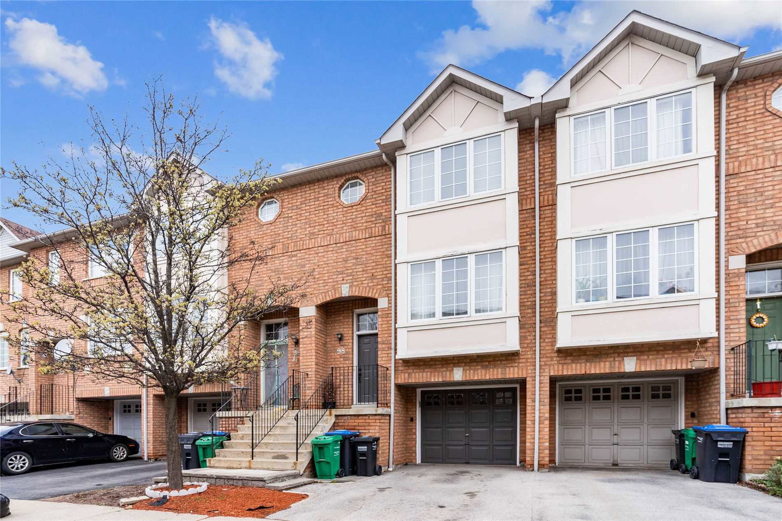 80 Acorn Place Townhomes condo