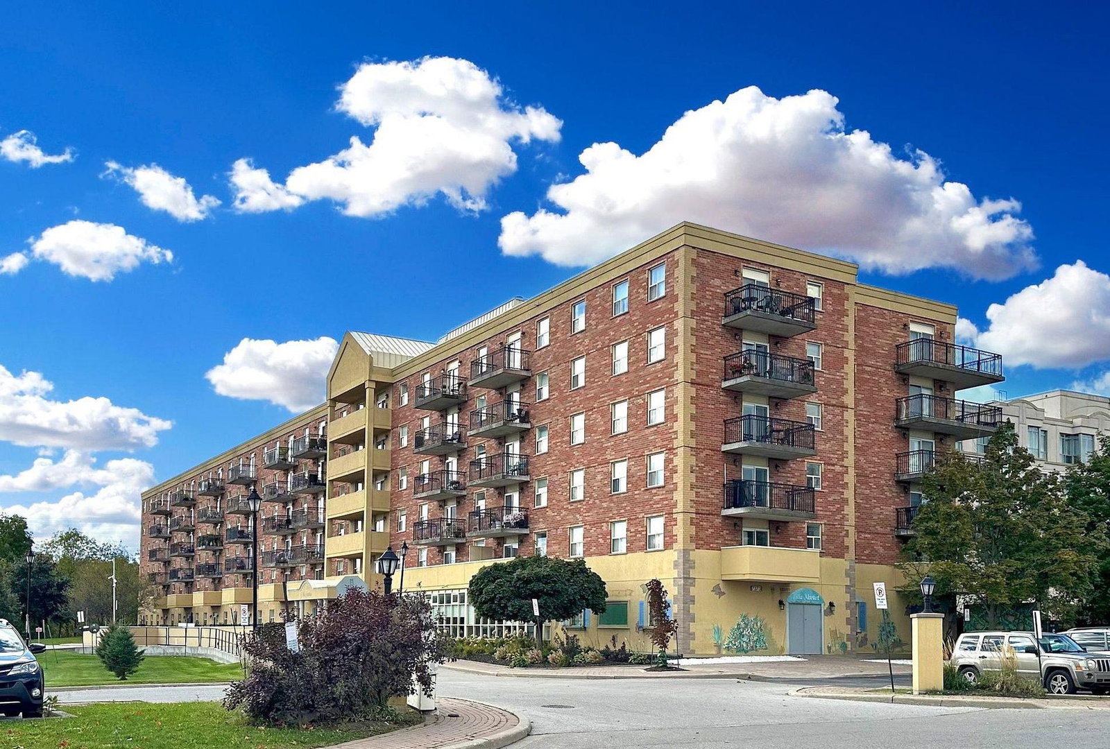 Villa Giardino I Condos exterior