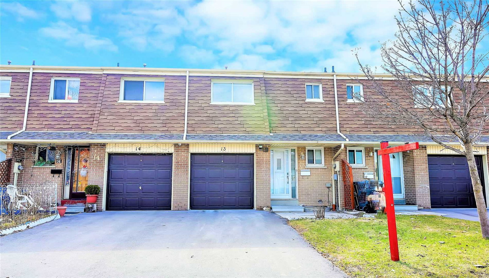 7450 Darcel Townhomes condo
