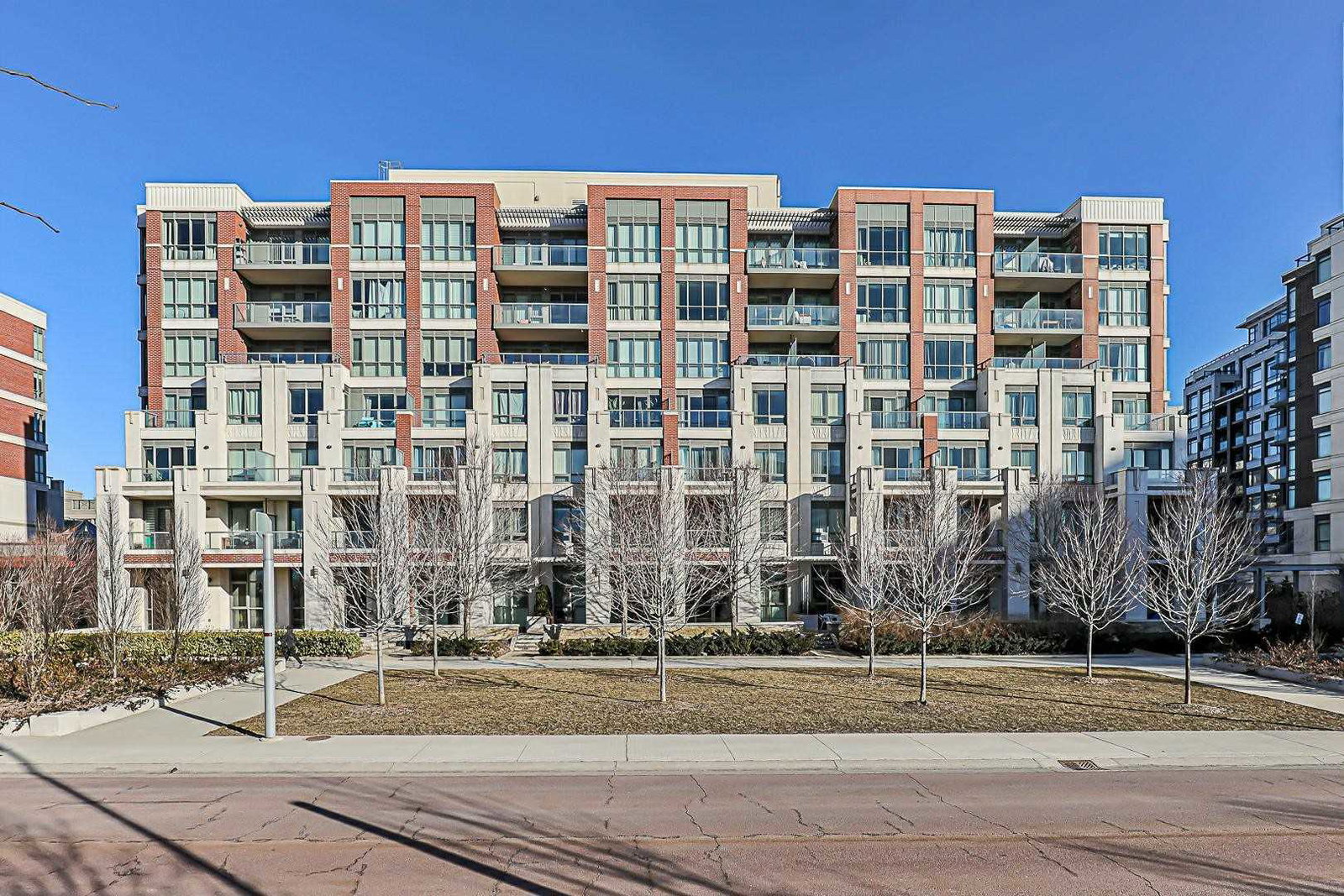 Rouge Bijou II Condos exterior