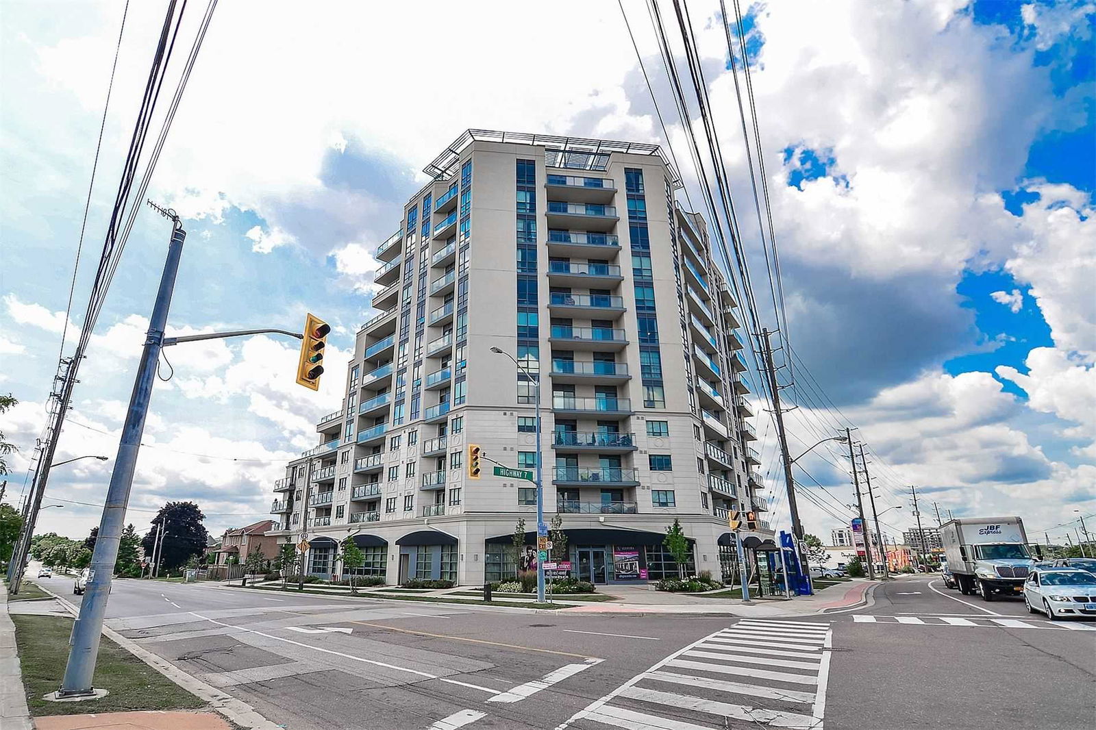 Volare Condos exterior