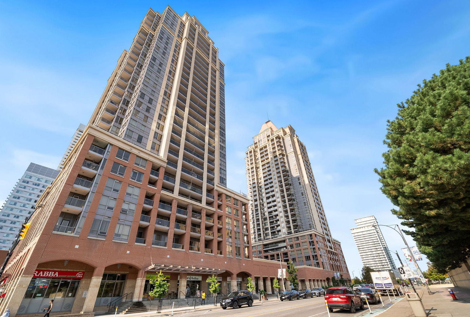 The Capital II Condos exterior