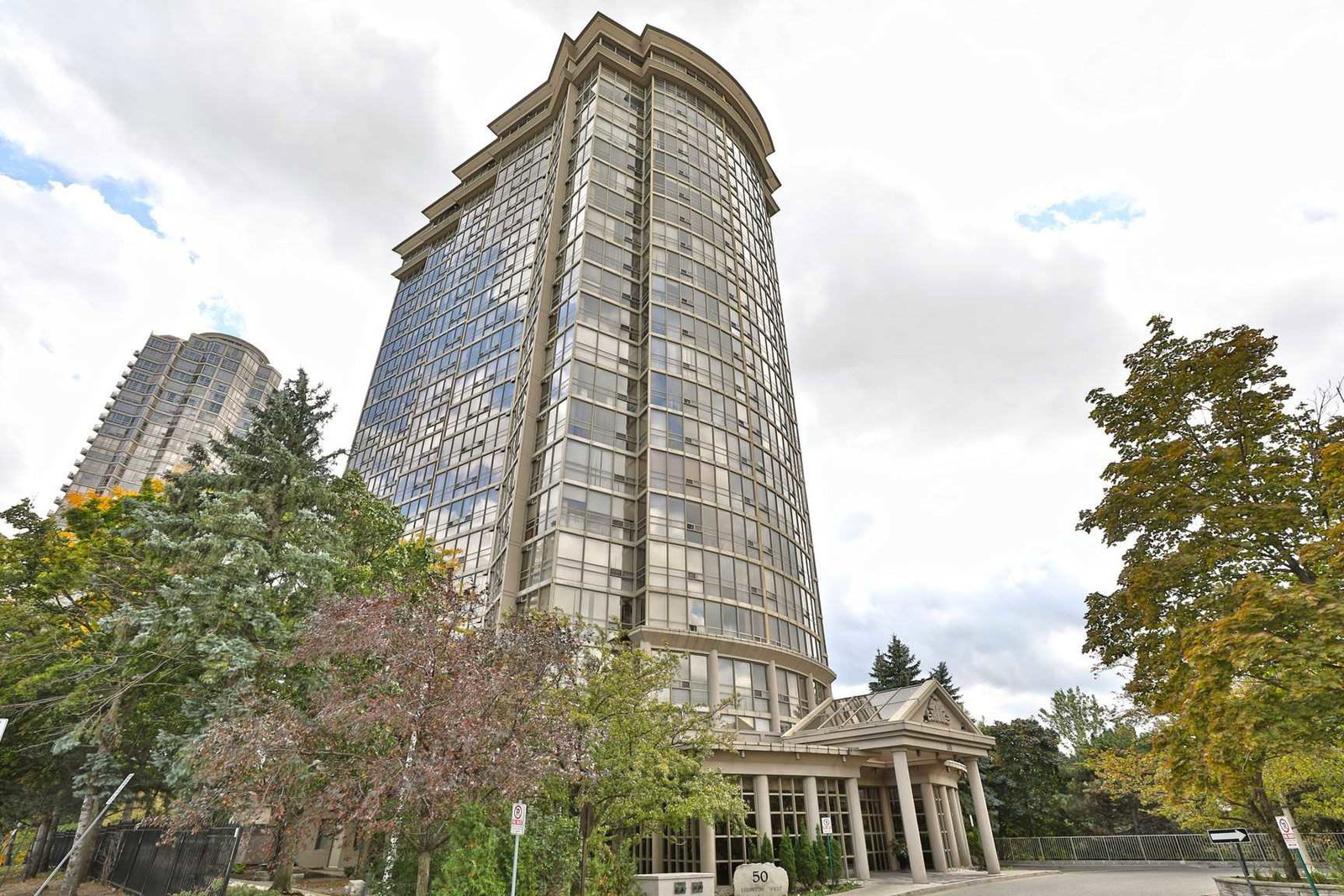 Esprit Condos exterior