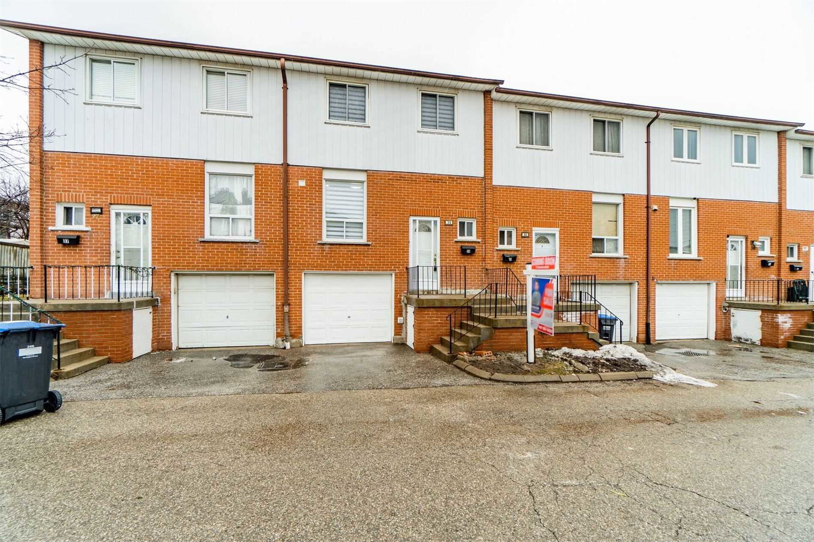 7560 Goreway Drive Townhomes condo