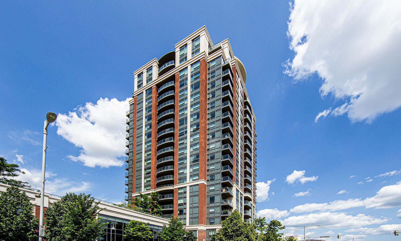 Riverpark Condos exterior