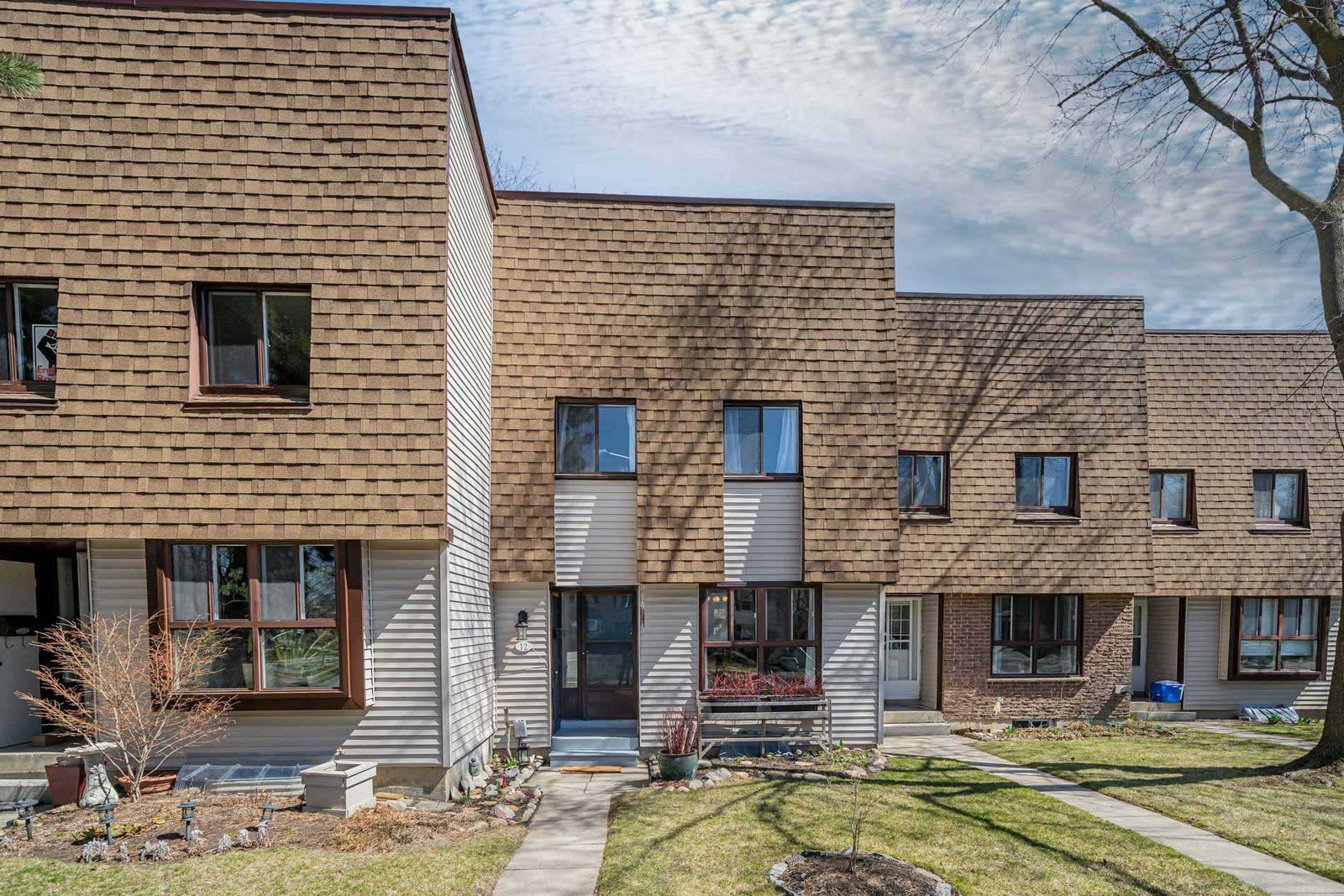 189 Springhead Townhomes condo