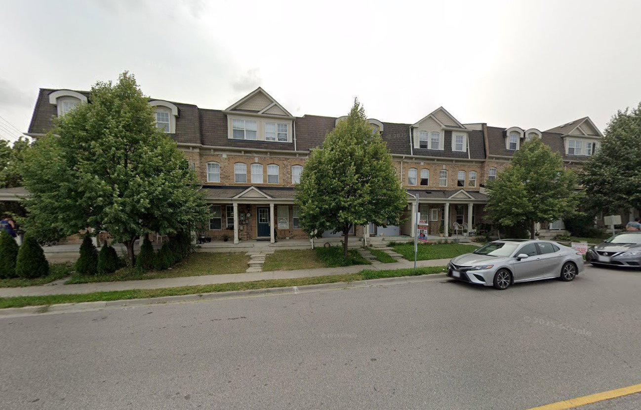 233b Rouge River Drive condo building exterior