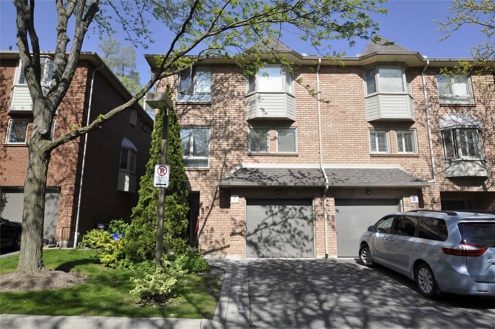 River Walk Townhomes condo building exterior
