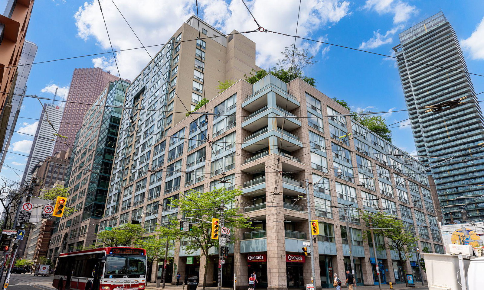 King Plaza exterior