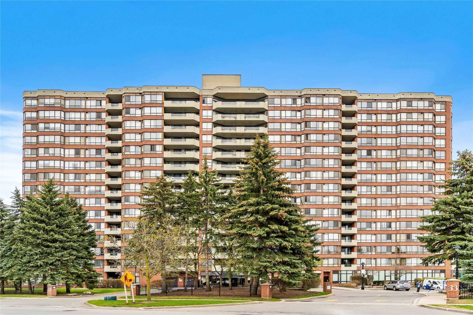 33 Weldrick Condos condo