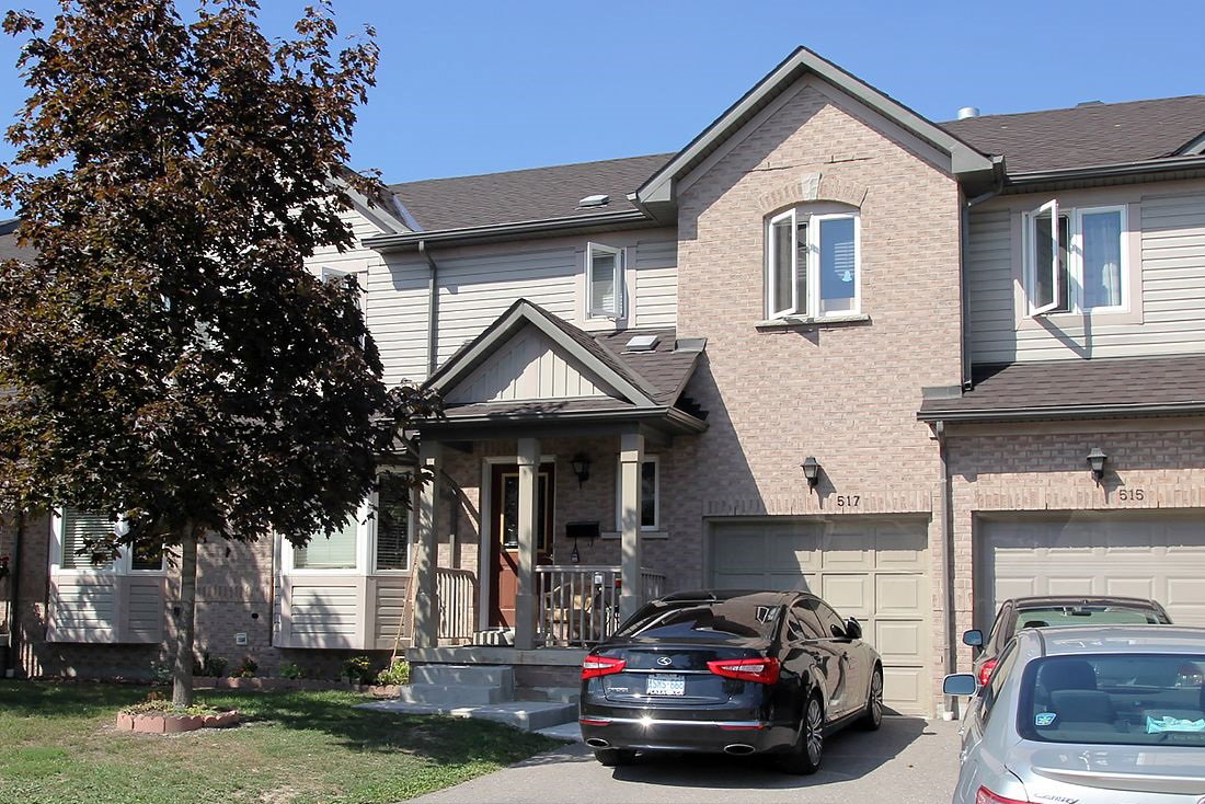 517 Ravenstone Court condo building exterior