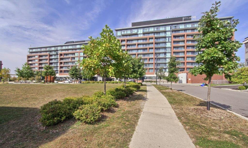 Indigo Condominiums exterior
