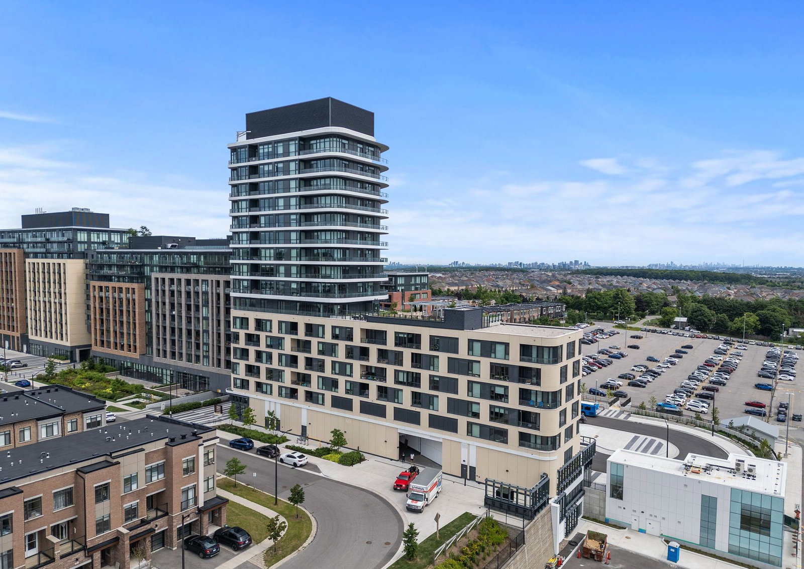 The Mackenzie Condos exterior