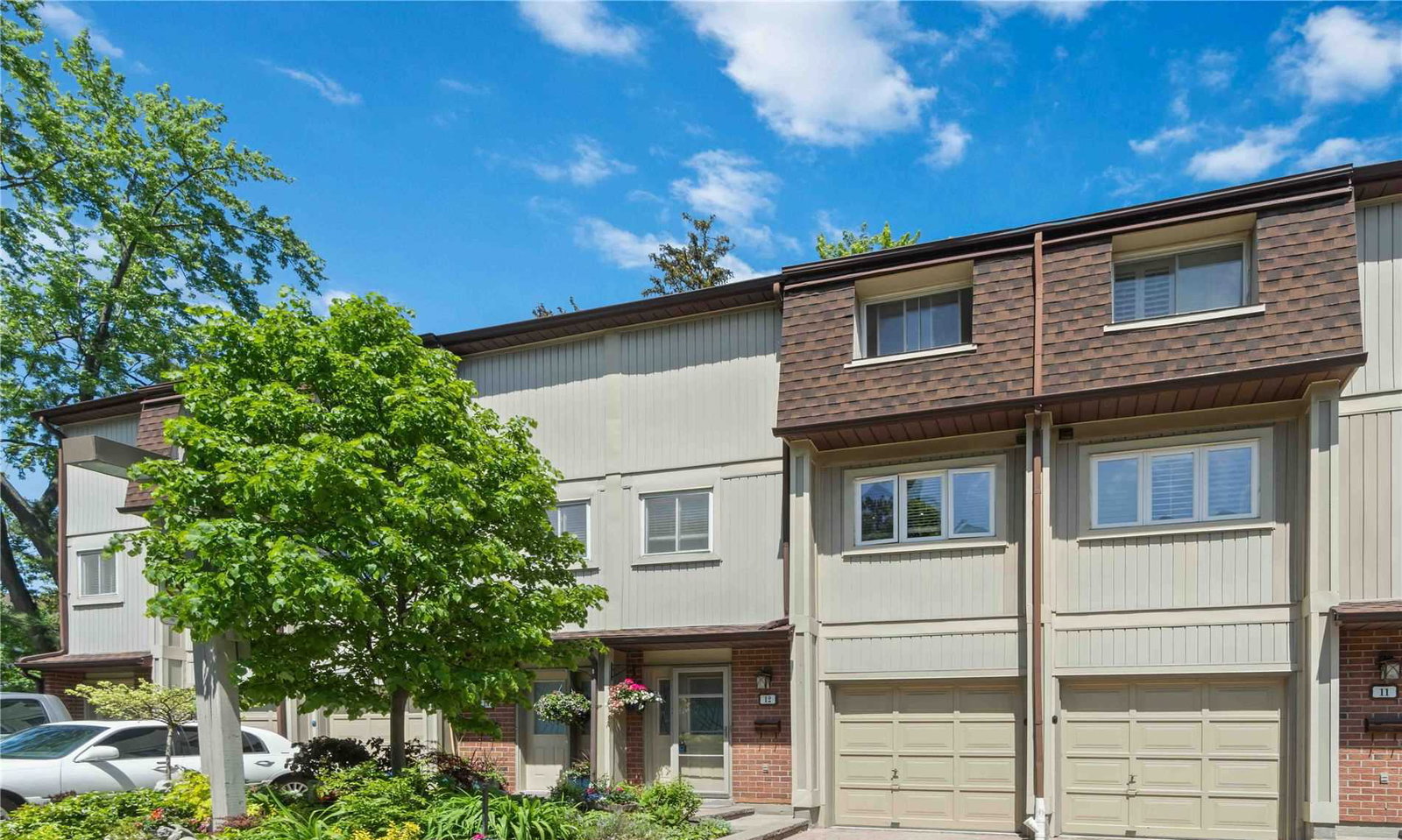 Walden Circle Townhomes condo