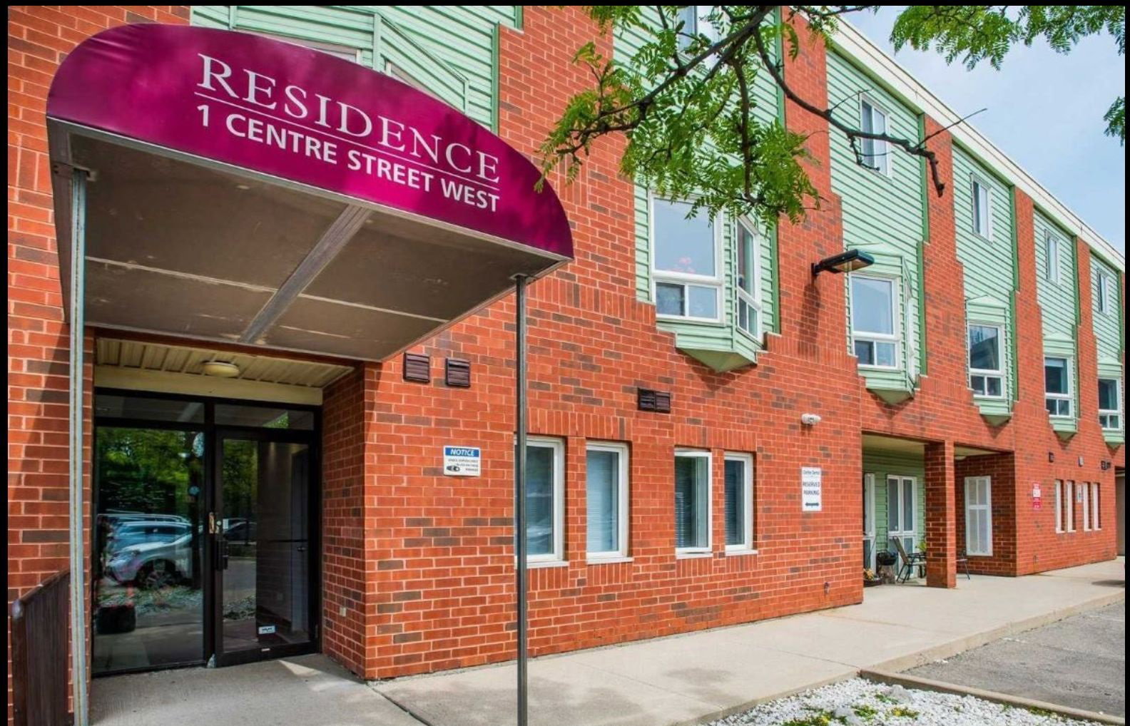 1 Centre Street West condo building exterior