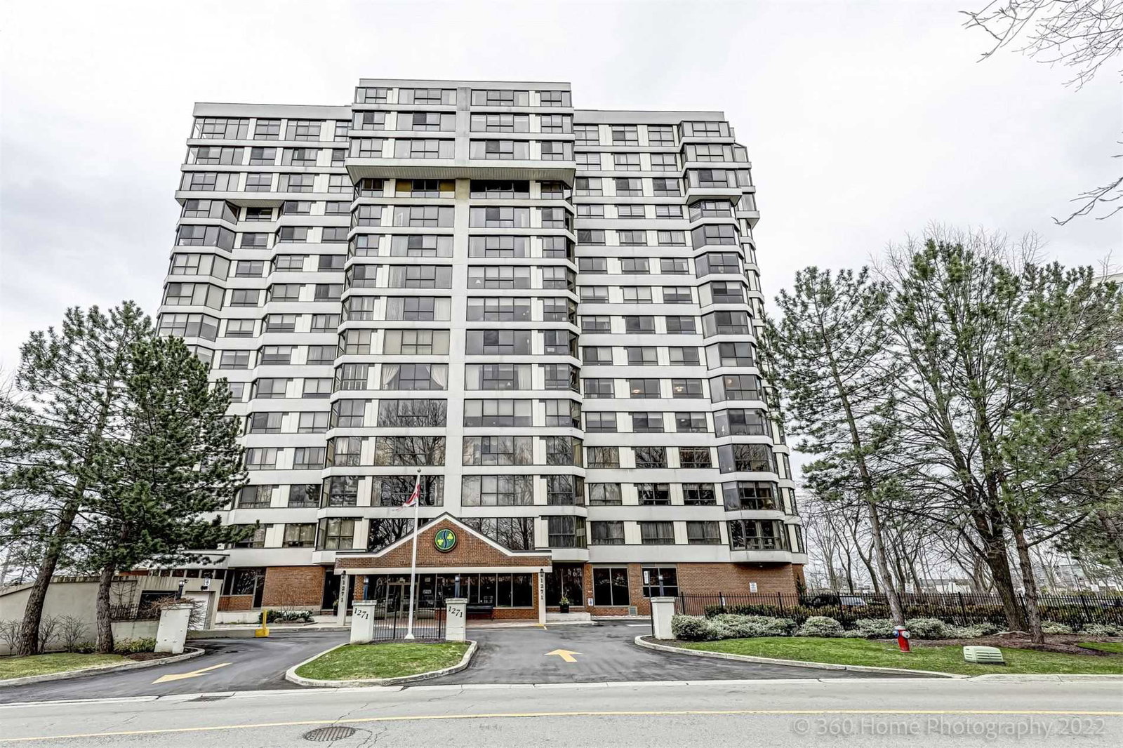 Sheridan Club Condos condo