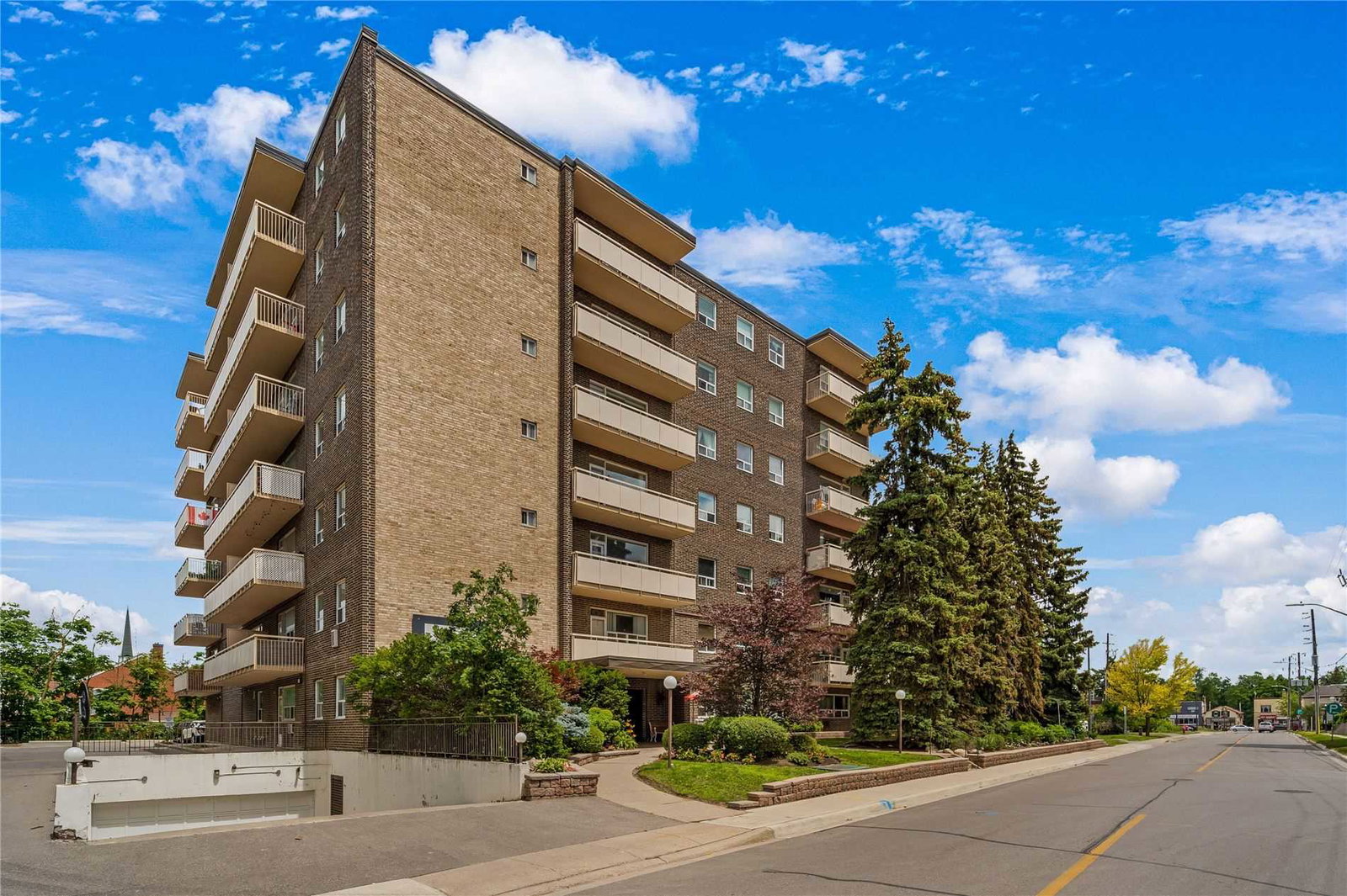 67 Richmond Condos exterior