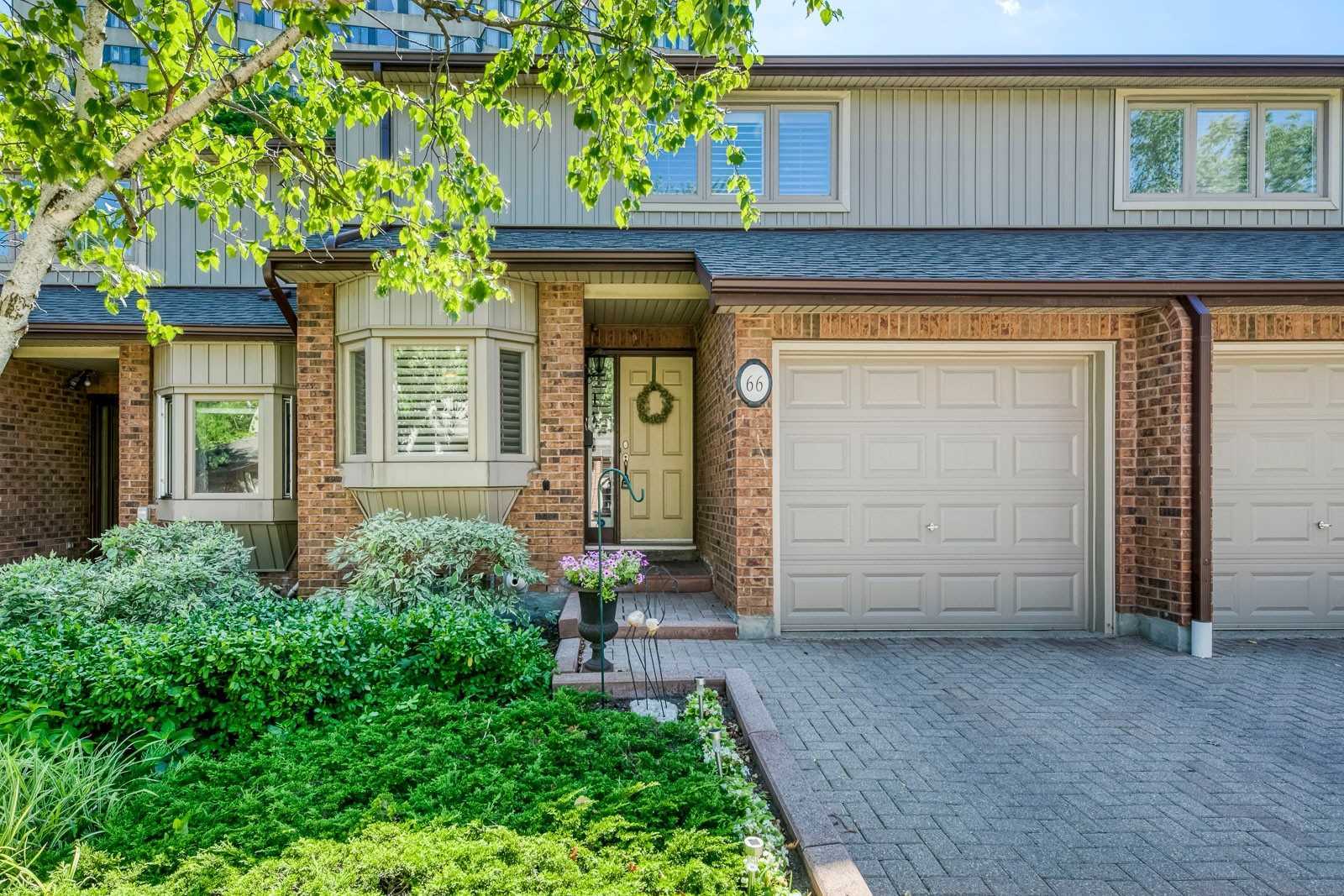 1200 Walden Circle Townhomes exterior