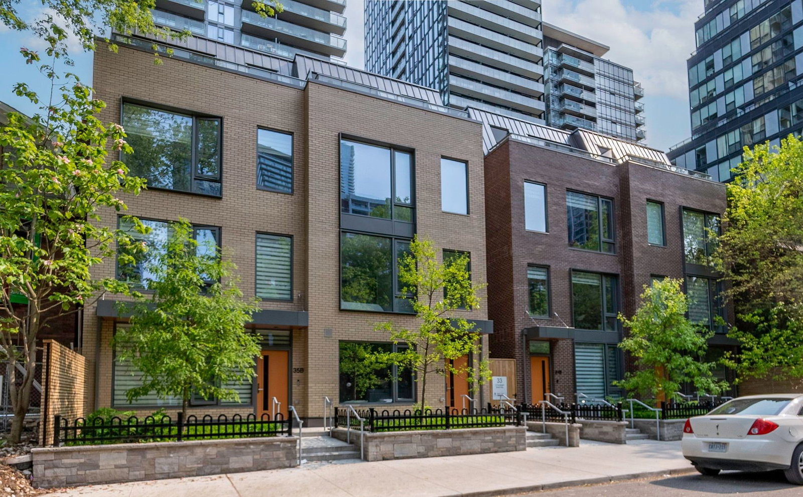 33 Dundonald Street exterior
