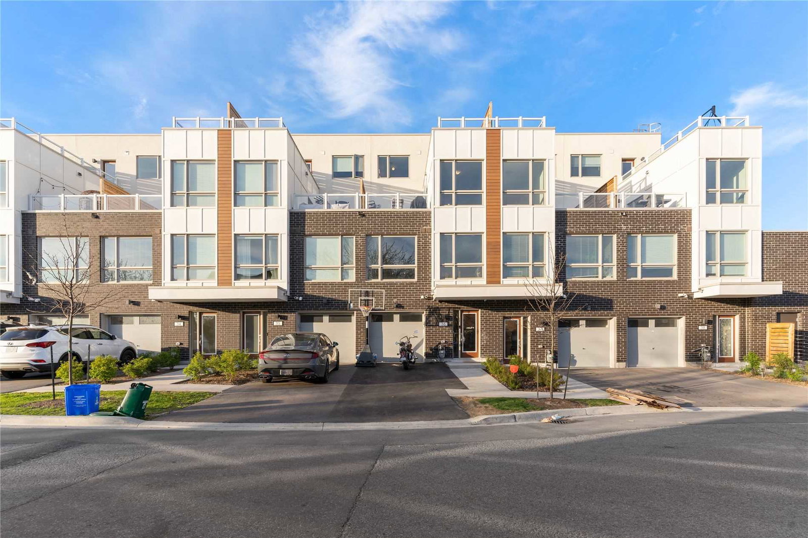 1870 Altona Road Townhomes exterior
