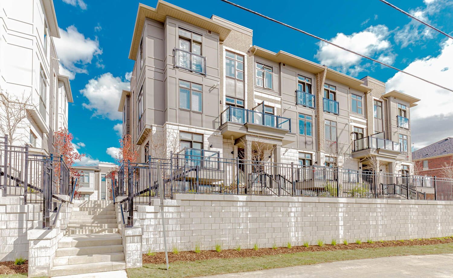 The Towns at Goreway Pines exterior
