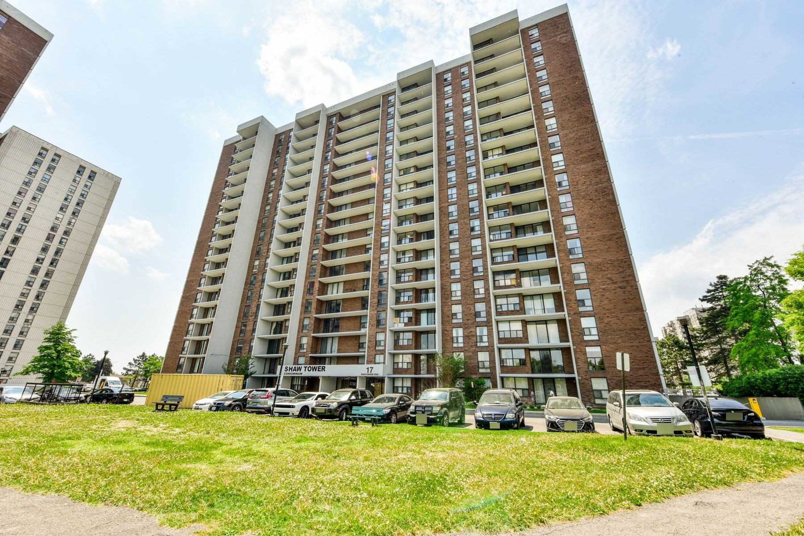 Camelot Way Townhomes condo