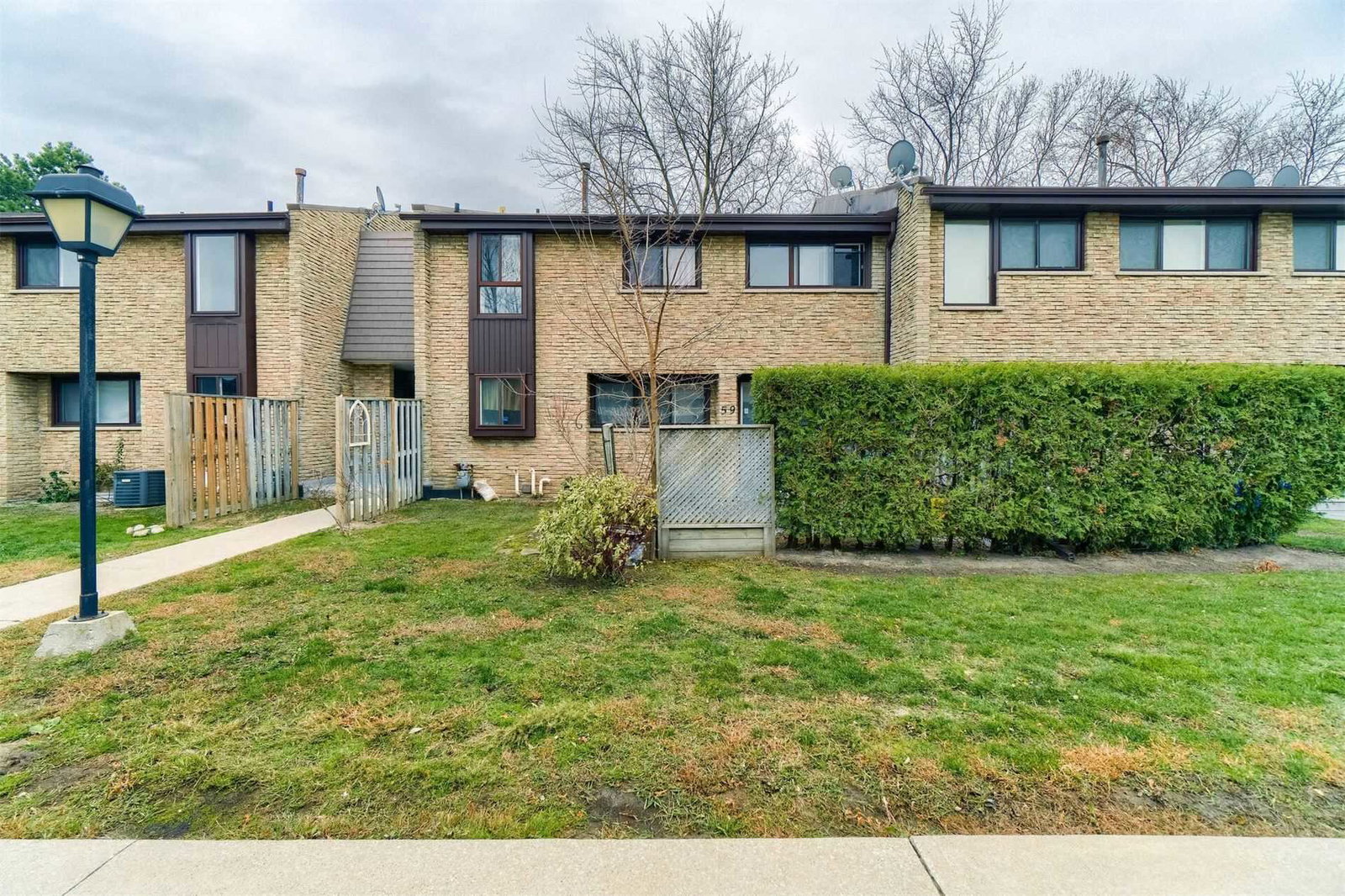 2605 Woodchester Drive Townhomes condo