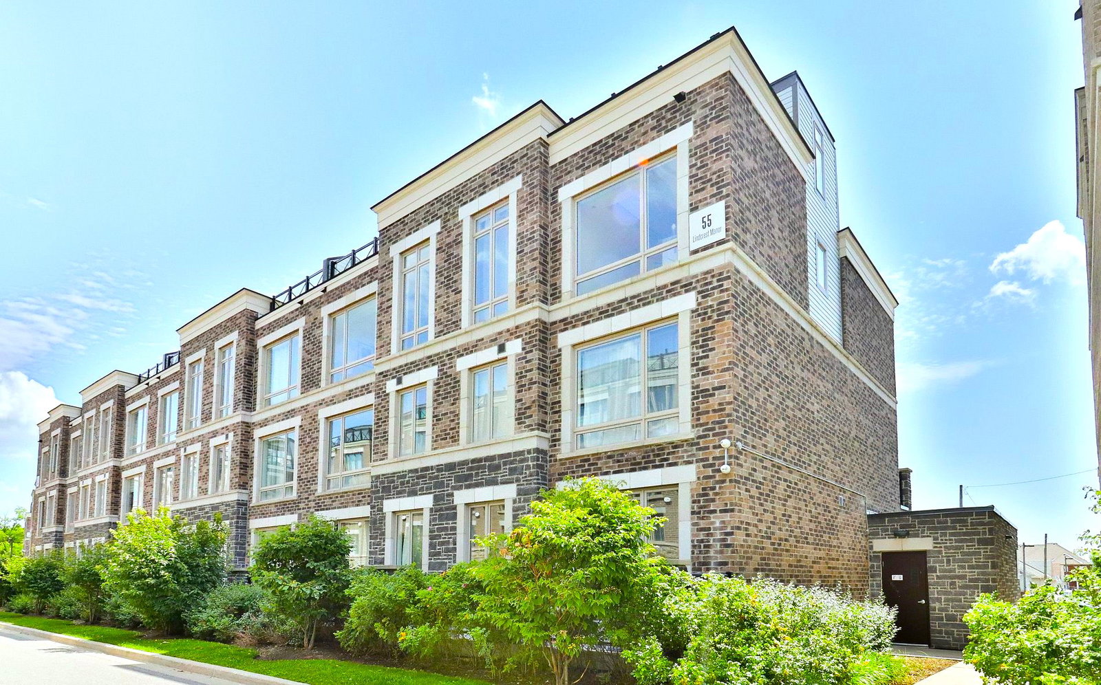 Grand Cornell Brownstones exterior