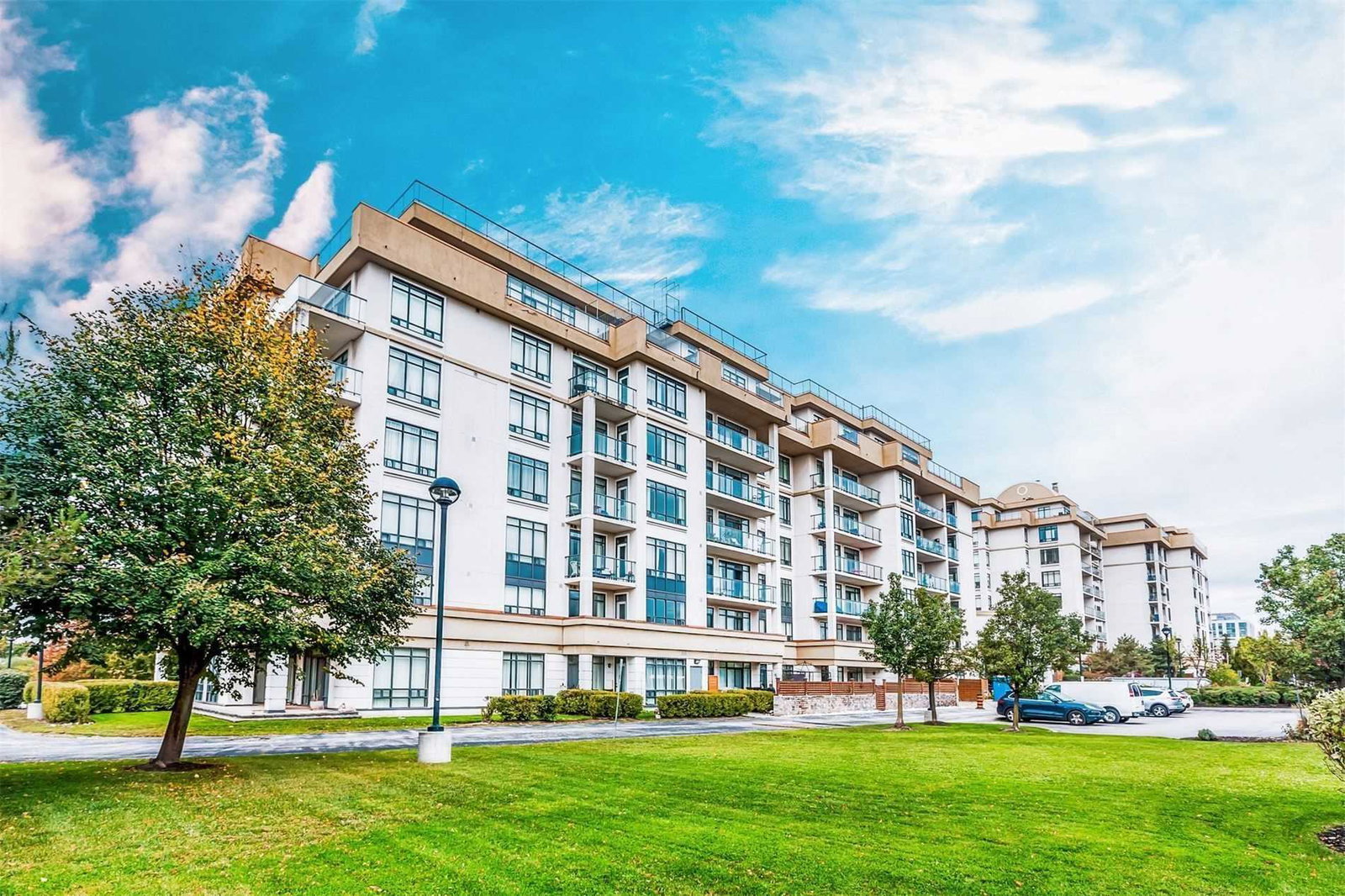 Silverwoods Condominium exterior