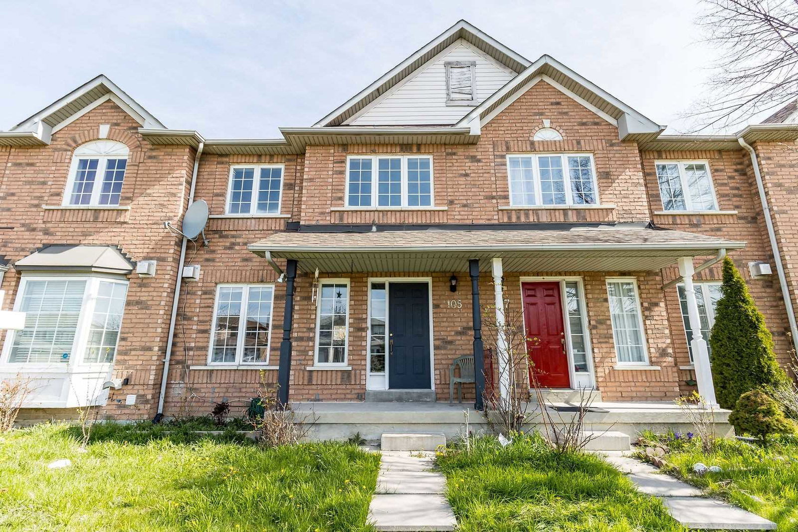10 Cherrytree Drive Townhouses exterior