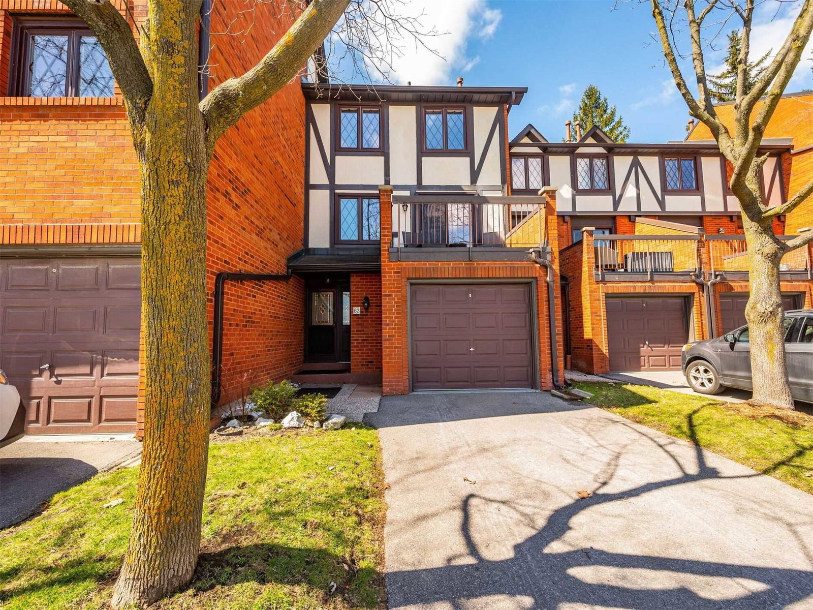 3360 Council Ring Townhomes exterior