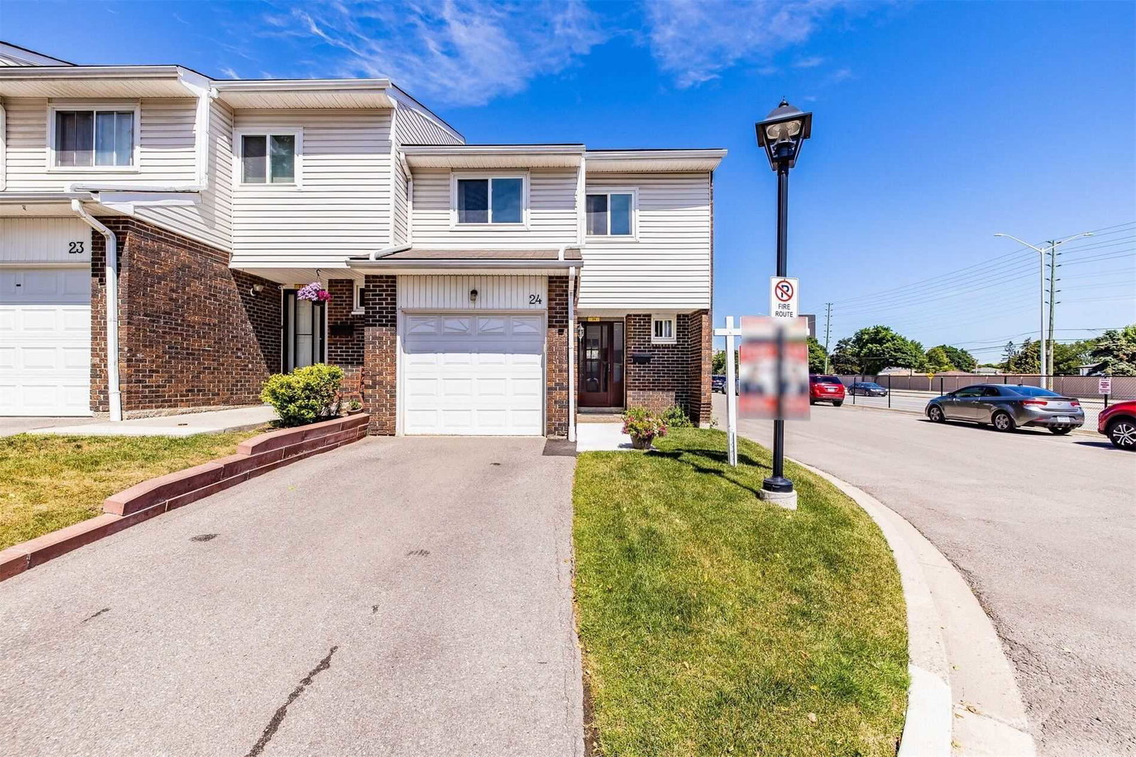 Sandringham Lincoln Franklin Townhomes condo