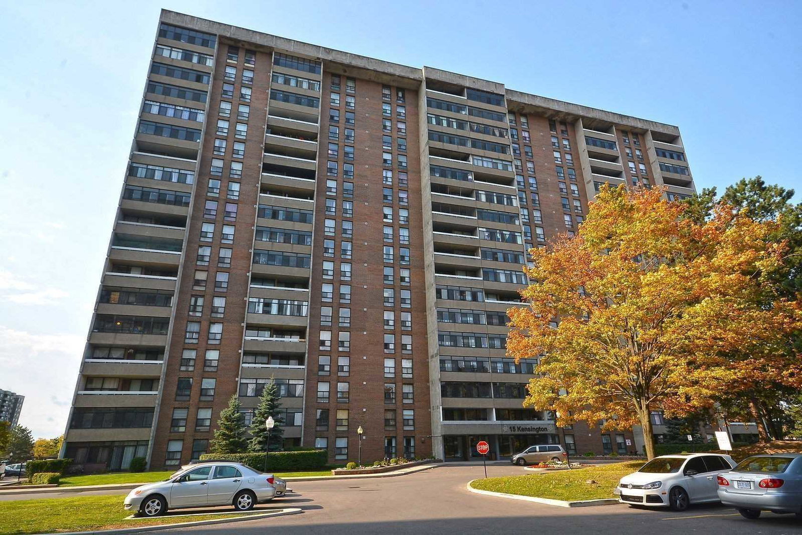 15 Kensington Condos condo