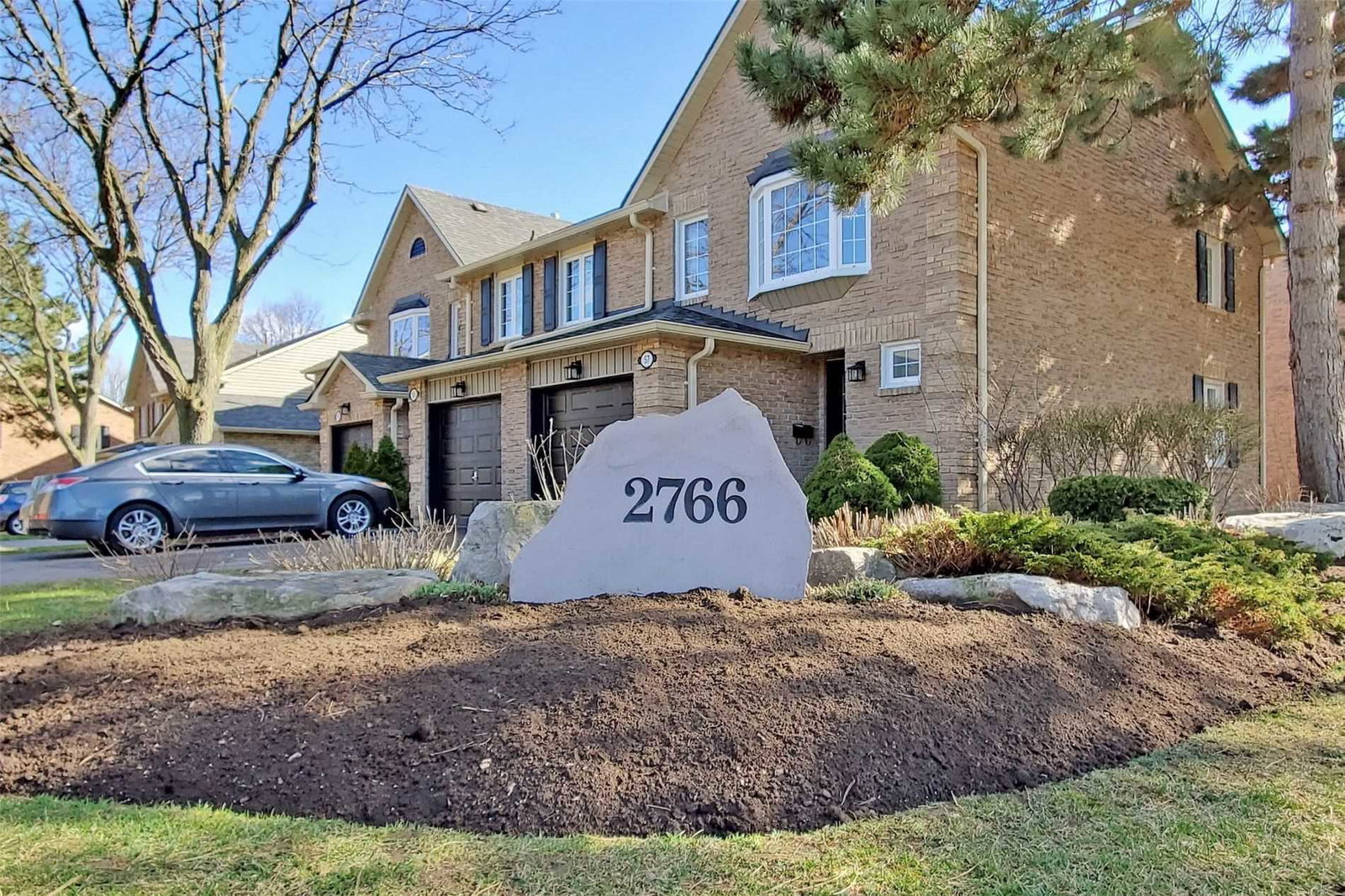 2766 Folkway Drive Townhomes exterior