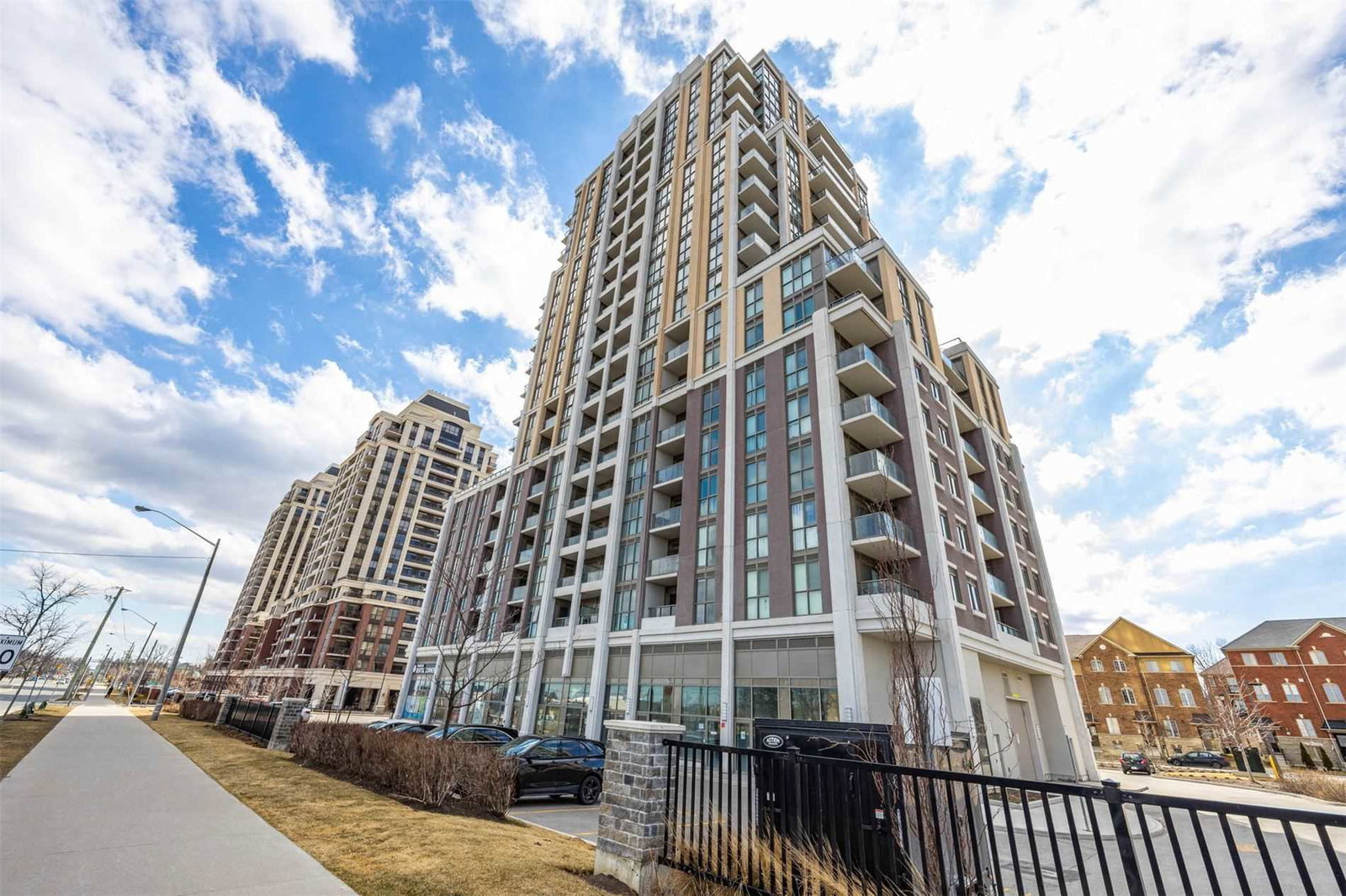 The Mark Condos exterior