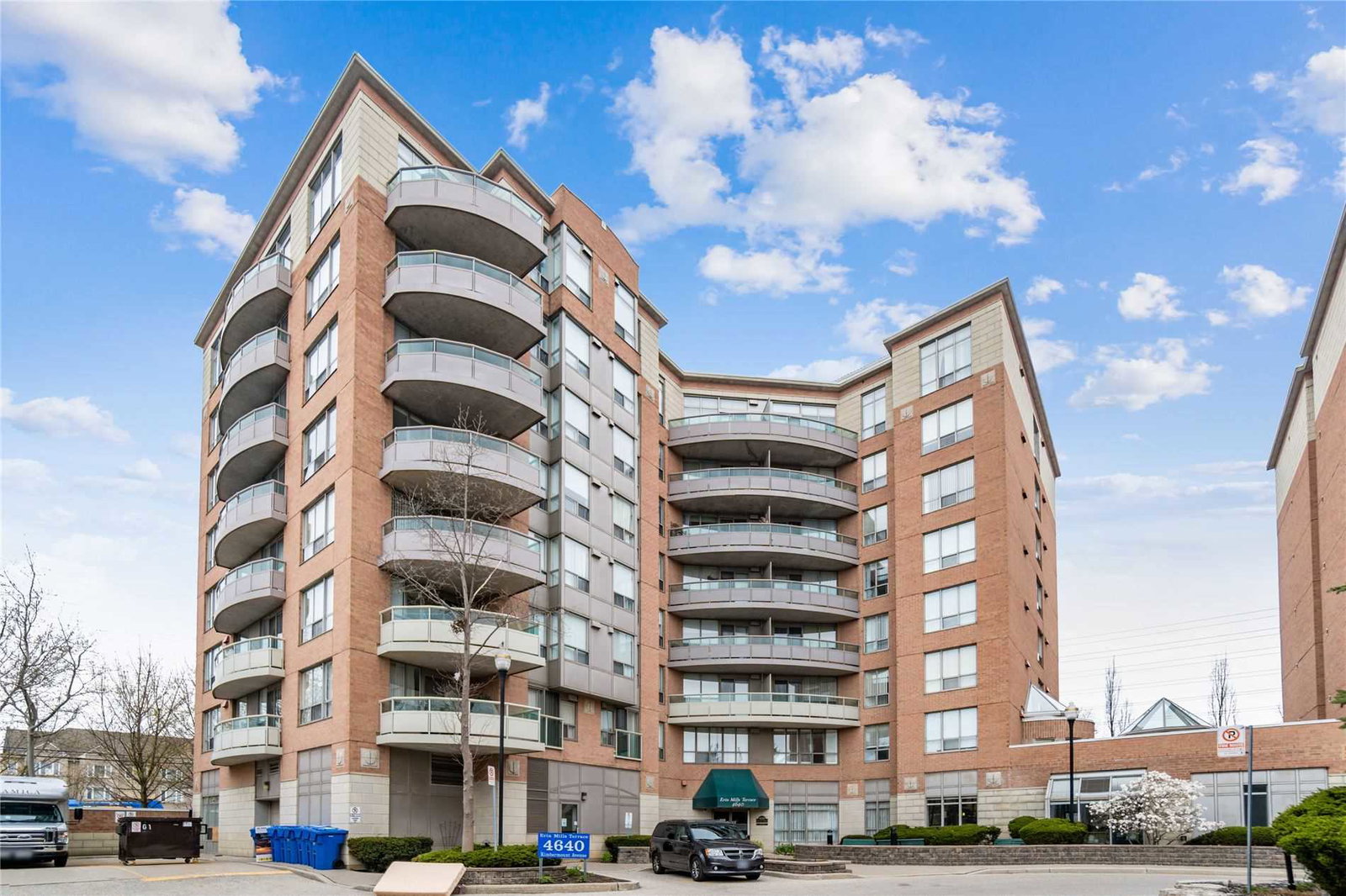 Erin Mills Terrace Condos condo