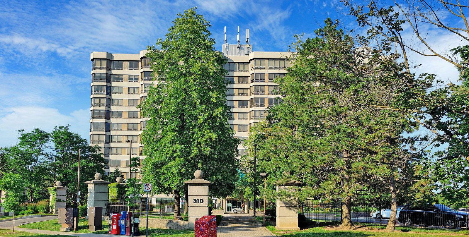 Pinnacle I Condos condo