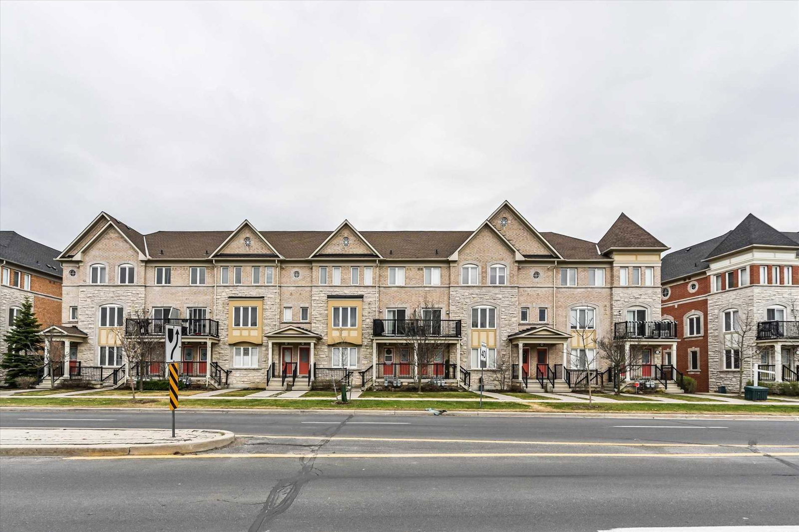 Bur Oak & Louisbourg Townhomes exterior