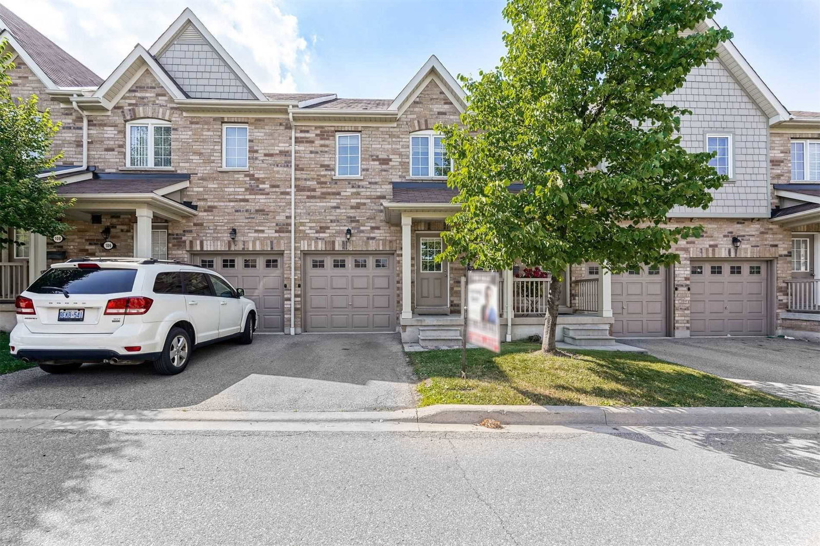 5255 Palmetto Pl Townhomes exterior