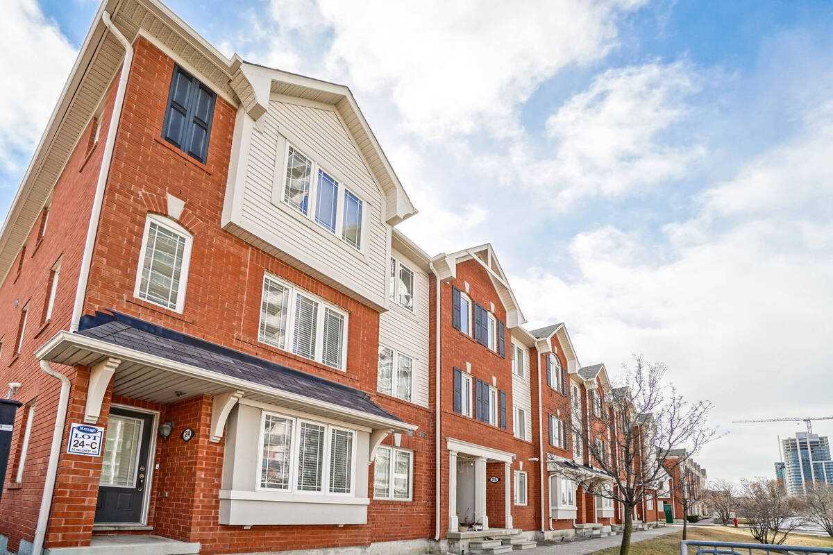 50 Hillcrest Ave Townhomes condo