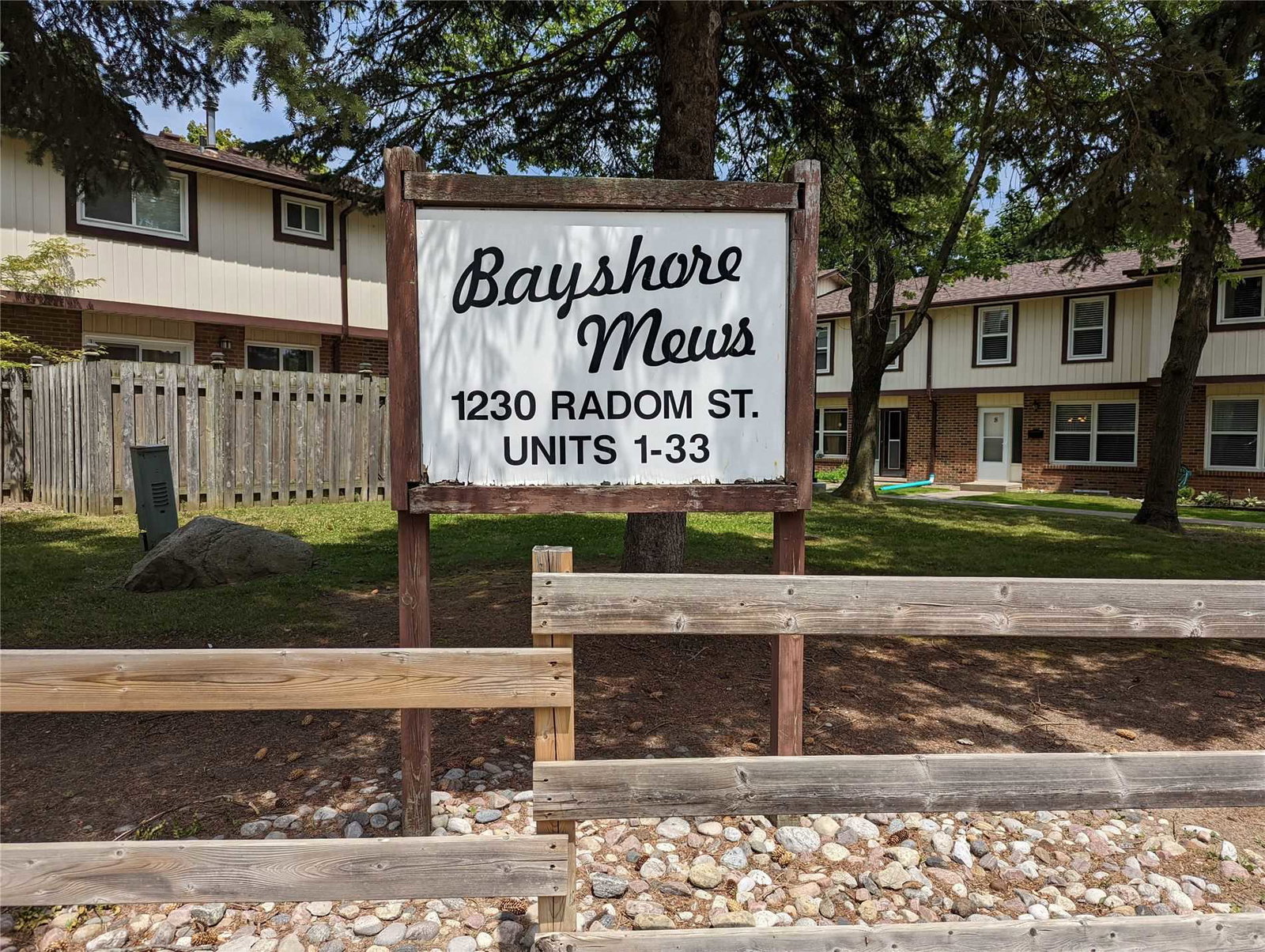 Bayshore Mews Townhomes condo