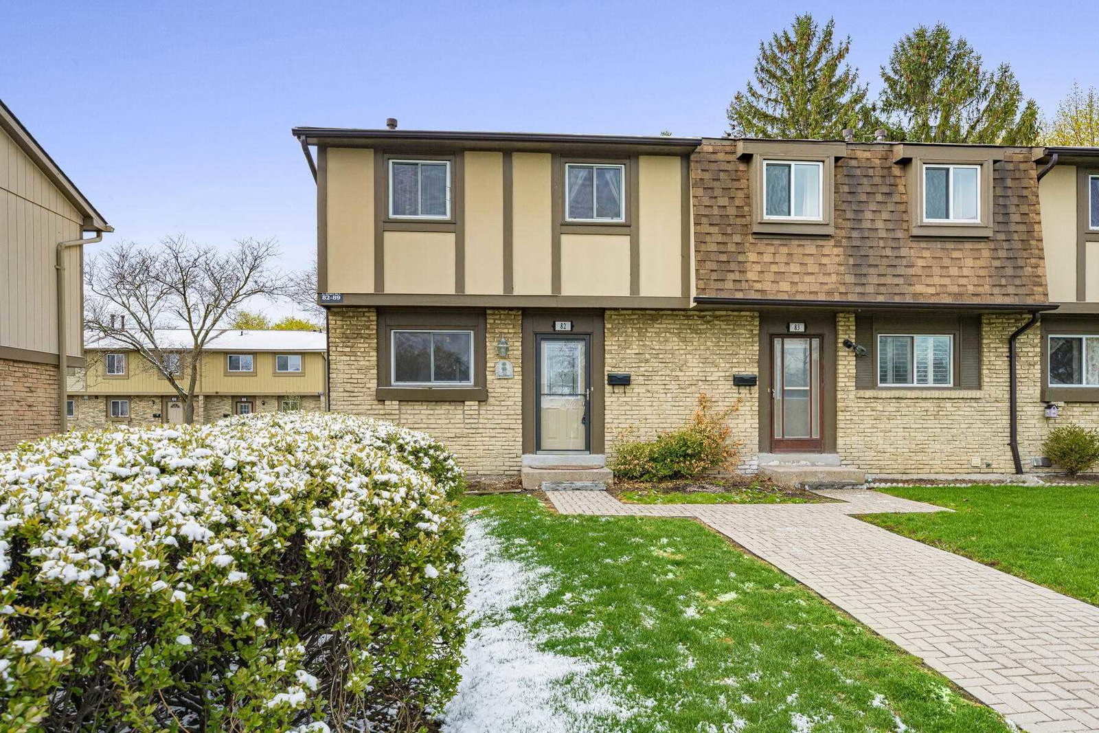81 Hansen Road Townhomes condo