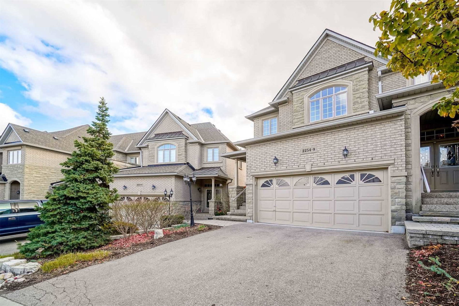 The Woods of Joshua Creek Townhomes condo