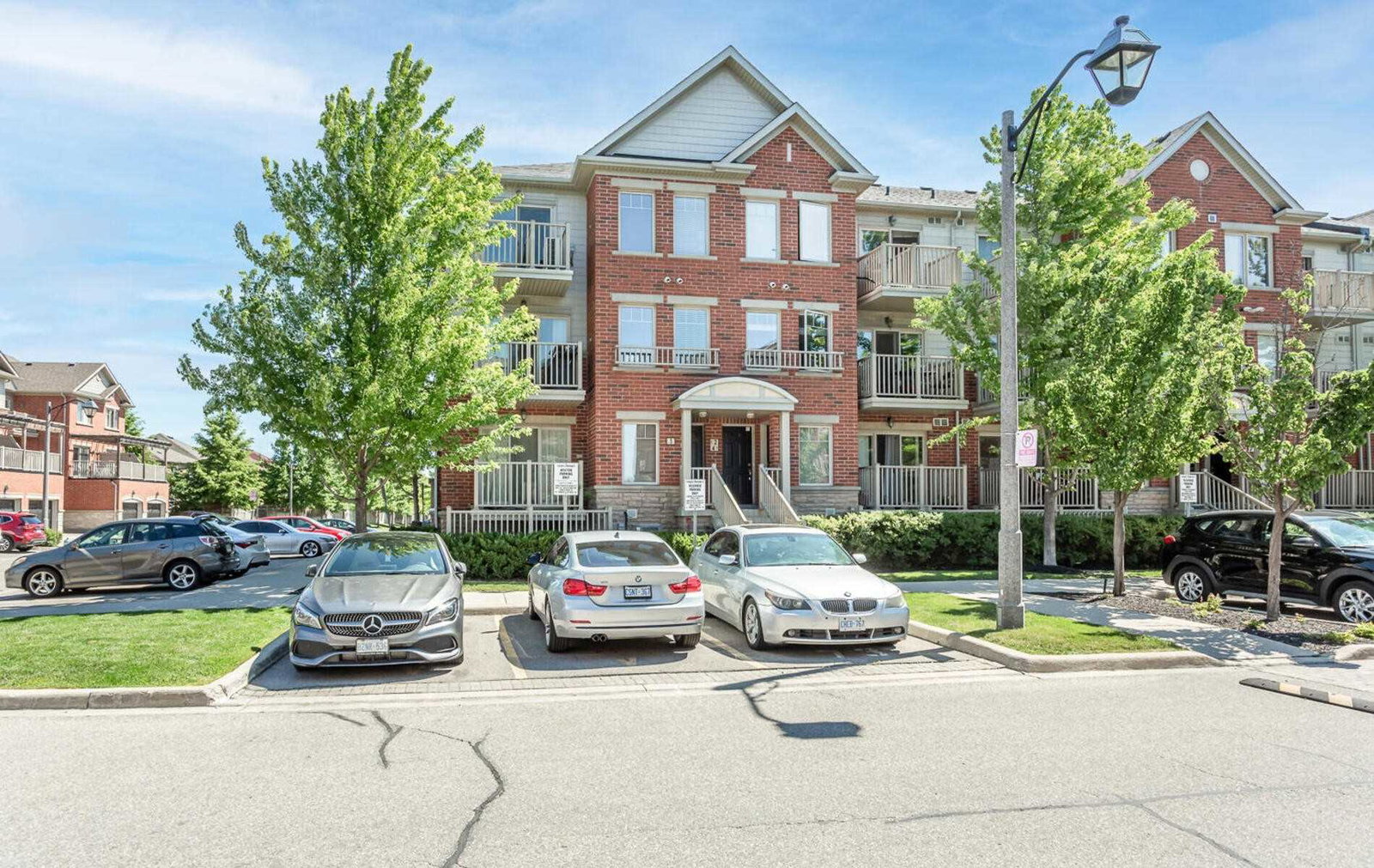 Garden Villas on Thomas condo