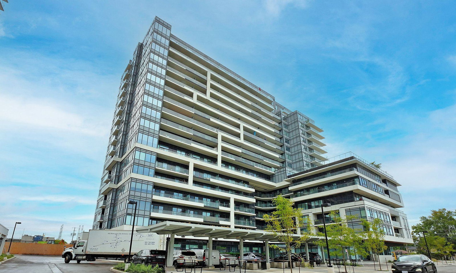 Universal City Condos exterior
