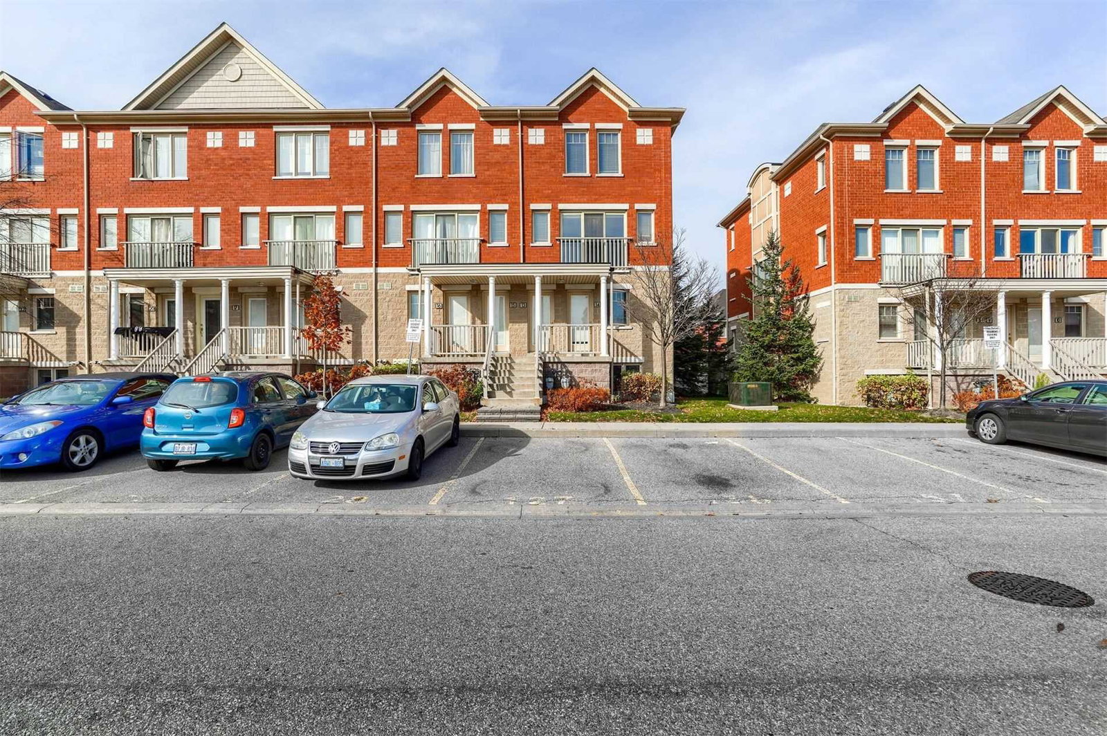 Garden Villas I Townhomes exterior