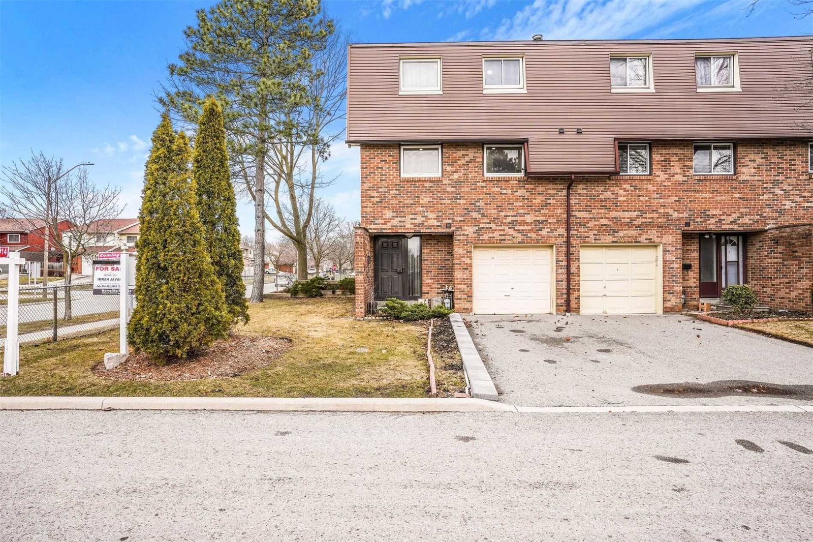 1415 Fieldlight Townhomes exterior